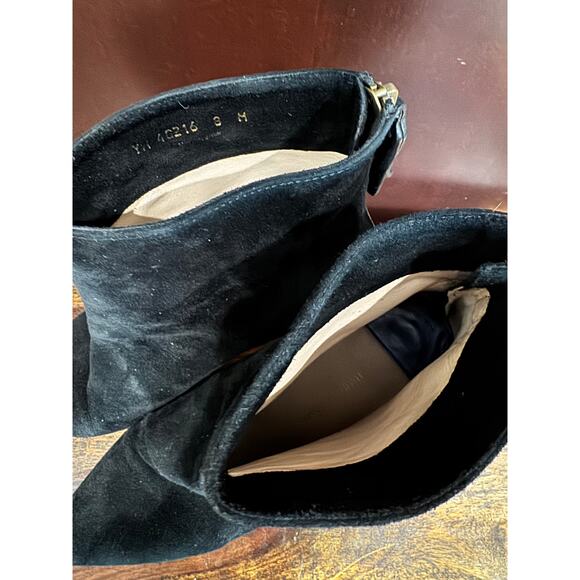 Stuart Weitzman Classic Glam Black Suede Kitten Heel Booties - Size 8 - Picture 6 of 7